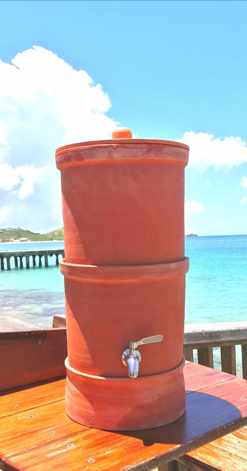 Fontaine a eau stéfani avec filtre à charbon actif